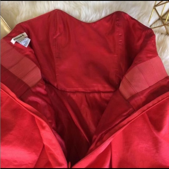 Vintage Red Strapless Tulle Party Dress, A-line and Tulle - Picture 3 of 5